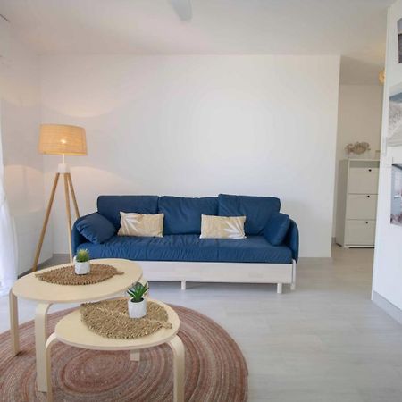 Bright Apt Of 32 M Renovated Near Town Frejus Exterior photo